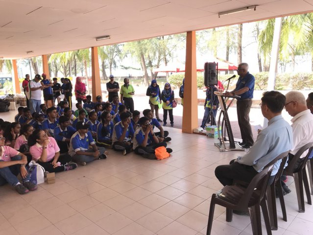 Majlis Perasmian Pembersihan Pantai Anugerah Sekolah Hijau Di Pantai Robina (14)